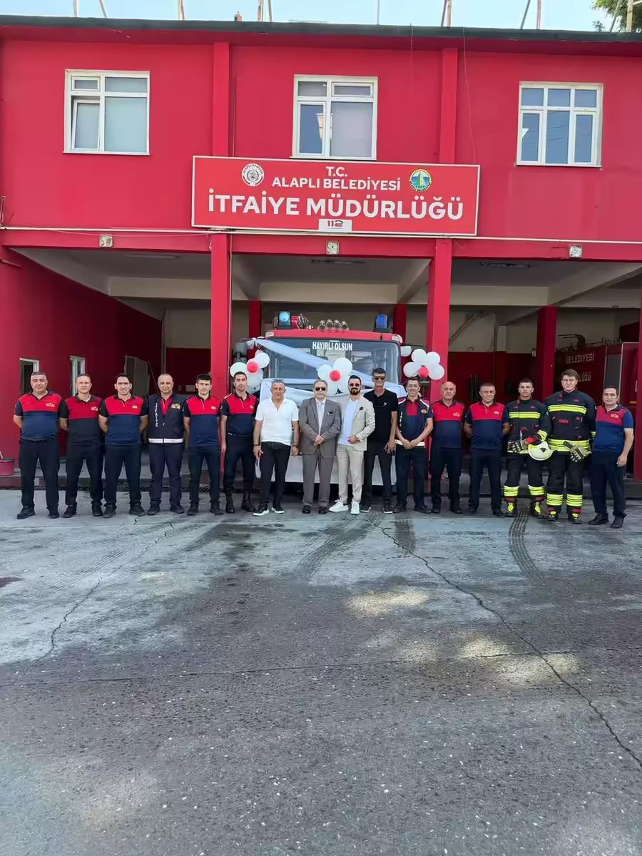 Besuch der Delegation bei der Feuerwehr in Alaplı